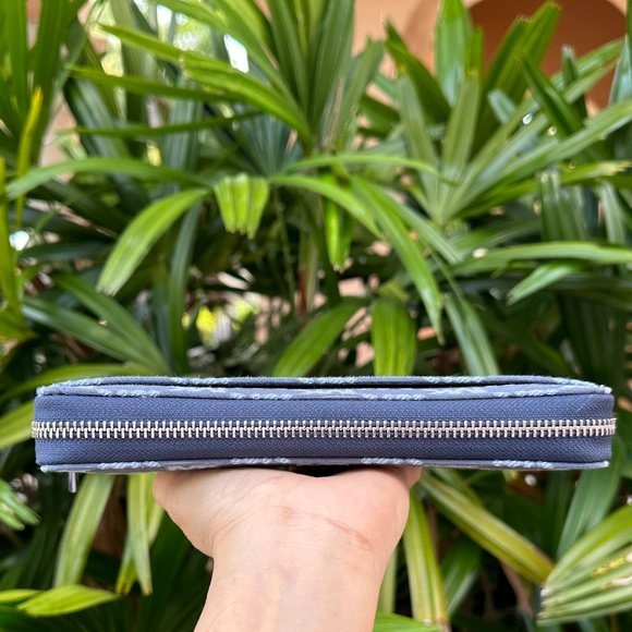 Michael Kors COOPER Large Tech Zip Around Wallet Jacquard MK Navy Multi - Picture 4 of 12